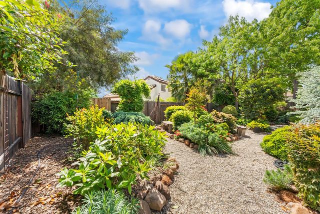 2737 Fleet Cir, Rocklin, CA 95765