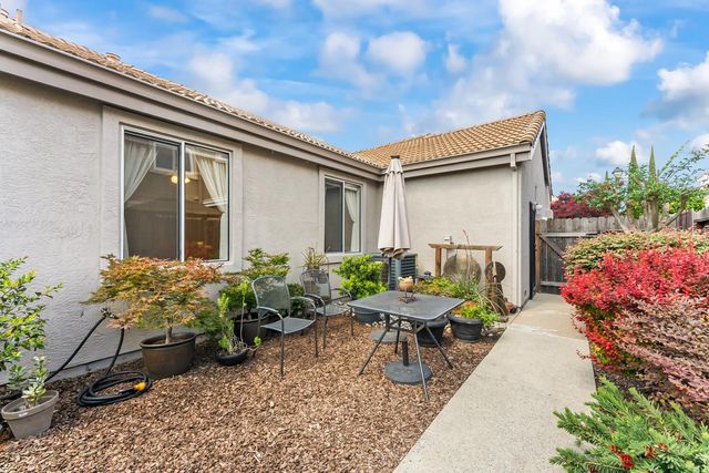 2737 Fleet Cir, Rocklin, CA 95765