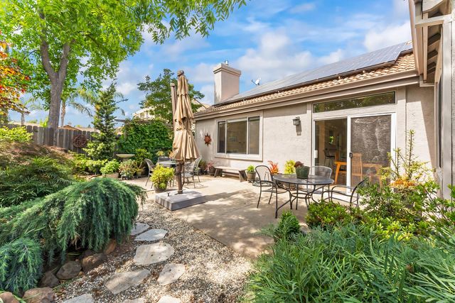 2737 Fleet Cir, Rocklin, CA 95765