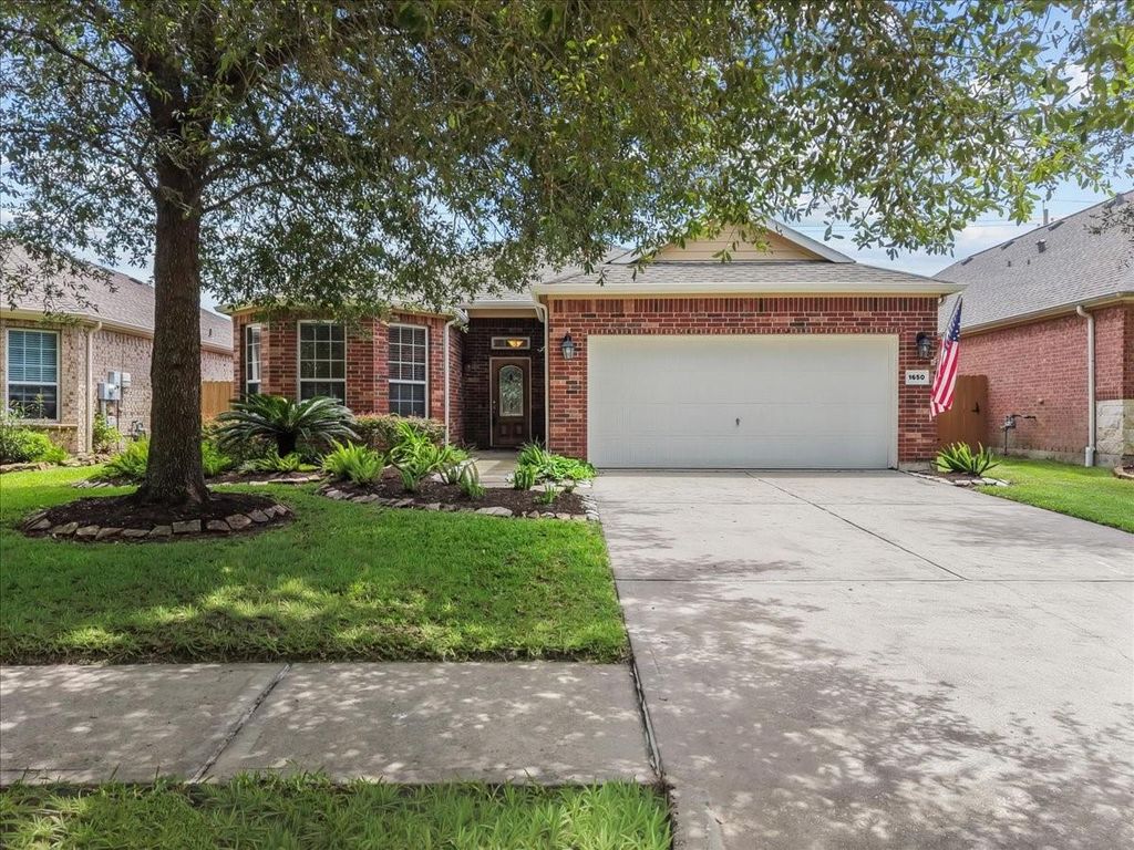 1650 Cecina Street, League City, TX 77573