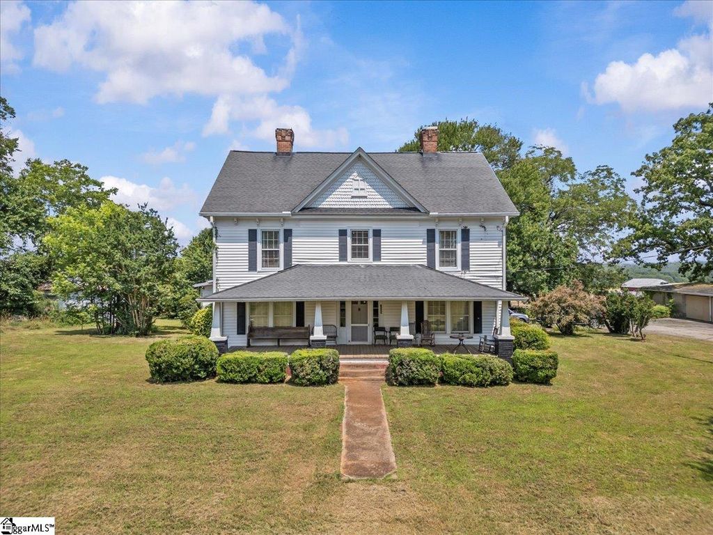149 Roanoke Road, Liberty, SC 29657