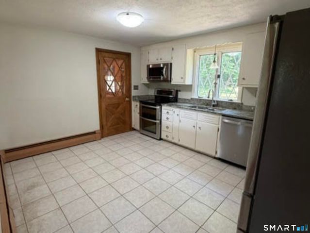 95 Cronin Street, Bristol, CT 06010