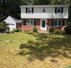 95 Cronin Street, Bristol, CT 06010