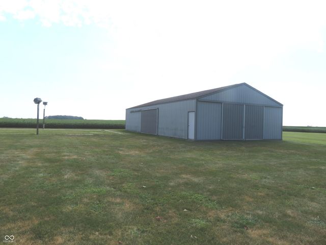 9345 N County Road 800 E, Brownsburg, IN 46112