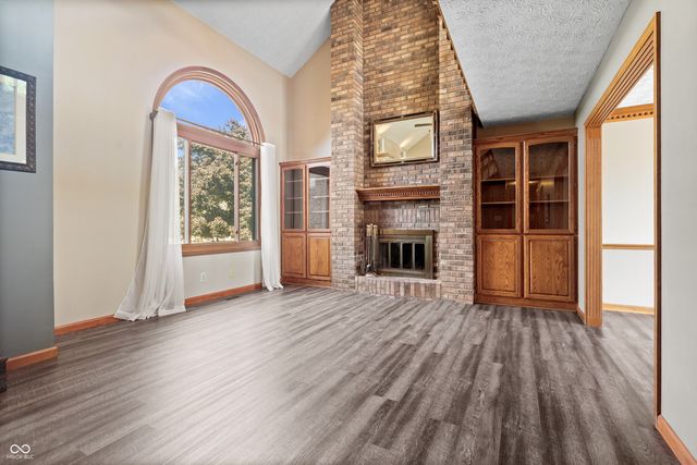 9345 N County Road 800 E, Brownsburg, IN 46112