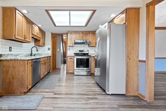 9345 N County Road 800 E, Brownsburg, IN 46112