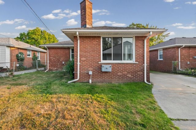 22401 O'Connor Street, St Clair Shores, MI 48080