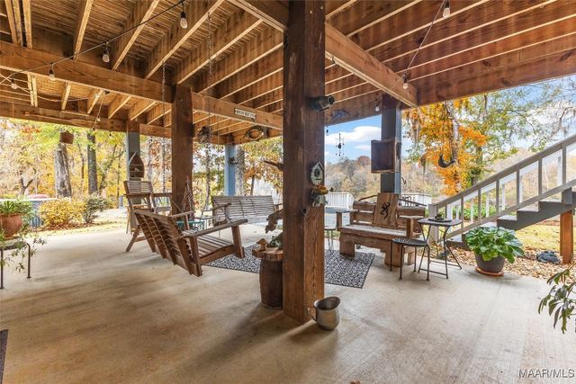 915 County Road 946 ., Selma, AL 36701