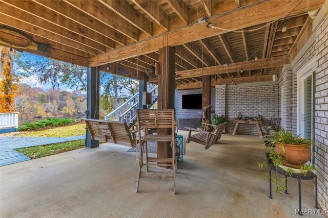 915 County Road 946 ., Selma, AL 36701