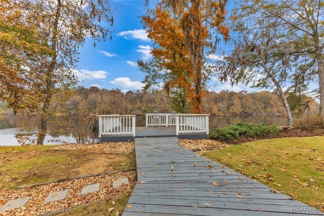 915 County Road 946 ., Selma, AL 36701