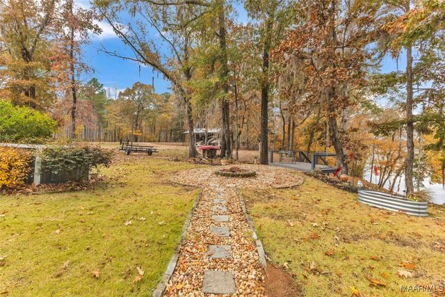 915 County Road 946 ., Selma, AL 36701