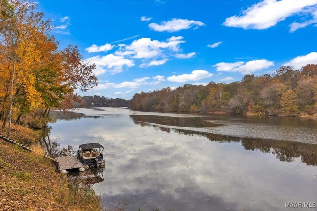 915 County Road 946 ., Selma, AL 36701