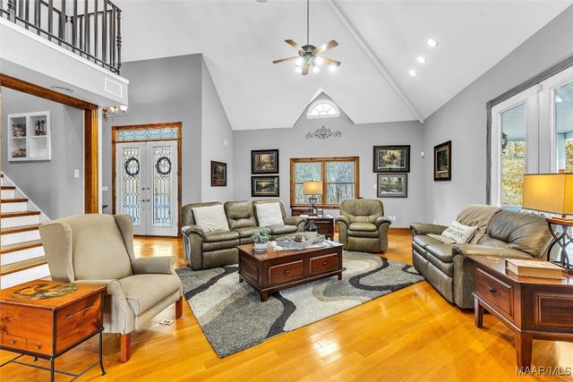 915 County Road 946 ., Selma, AL 36701