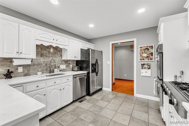 915 County Road 946 ., Selma, AL 36701