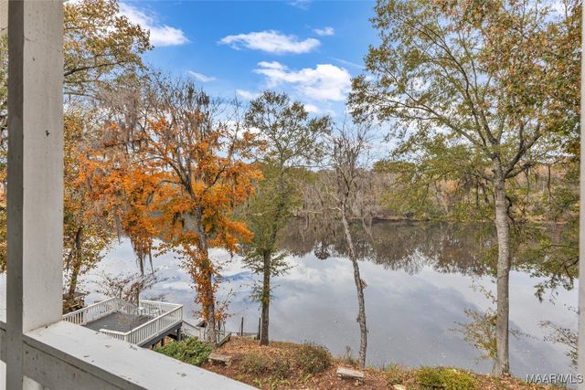 915 County Road 946 ., Selma, AL 36701