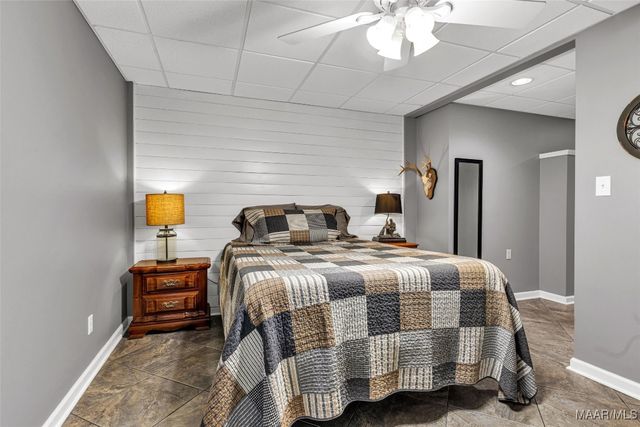 915 County Road 946 ., Selma, AL 36701