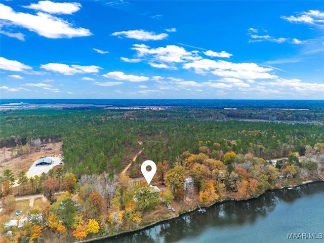 915 County Road 946 ., Selma, AL 36701