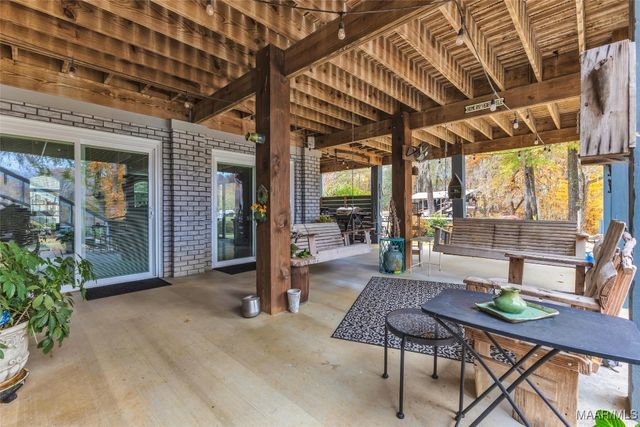 915 County Road 946 ., Selma, AL 36701