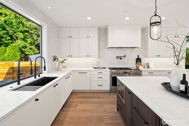 436 7th Avenue, Kirkland, WA 98033
