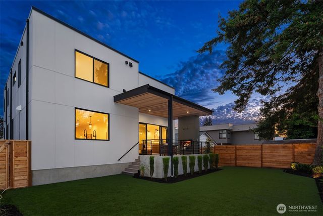 436 7th Avenue, Kirkland, WA 98033