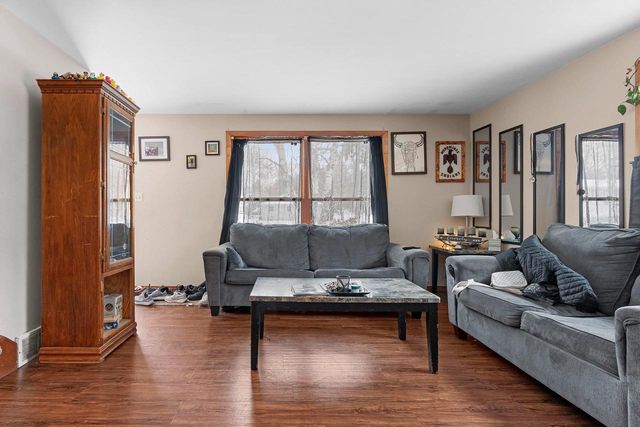 2423 DECKNER AVENUE, Green Bay, WI 54302