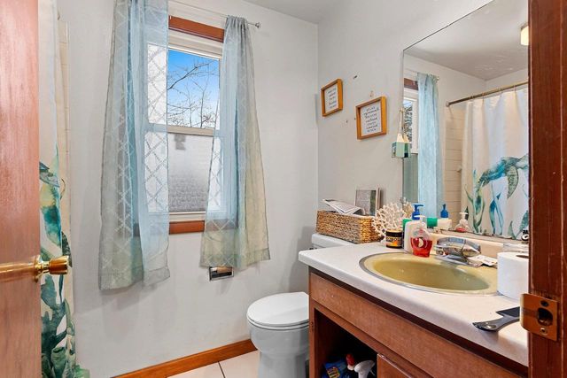 2423 DECKNER AVENUE, Green Bay, WI 54302