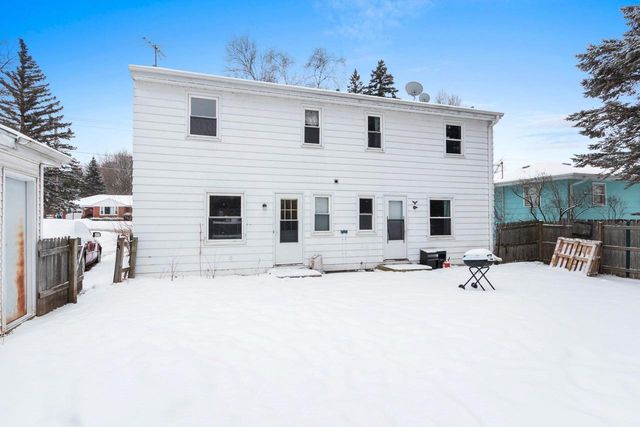 2423 DECKNER AVENUE, Green Bay, WI 54302