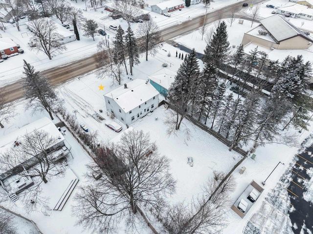 2423 DECKNER AVENUE, Green Bay, WI 54302