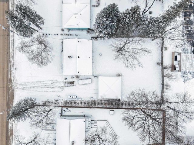 2423 DECKNER AVENUE, Green Bay, WI 54302