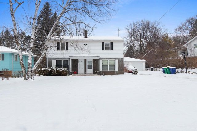 2423 DECKNER AVENUE, Green Bay, WI 54302