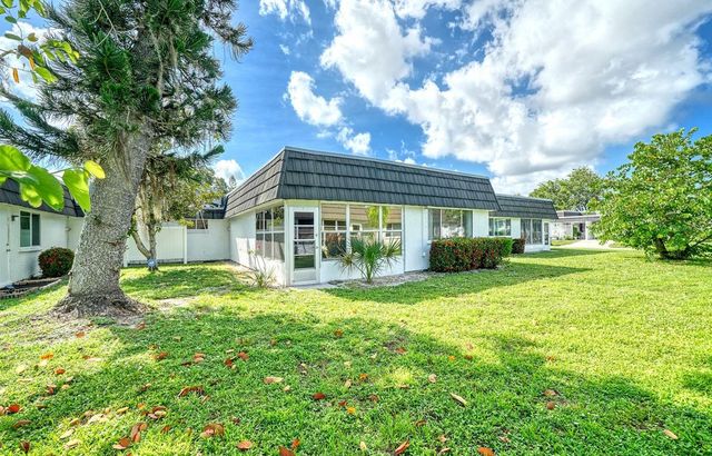 3961 ASHWOOD LANE 44, Sarasota, FL 34232
