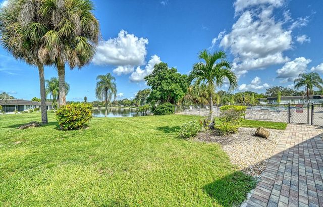3961 ASHWOOD LANE 44, Sarasota, FL 34232