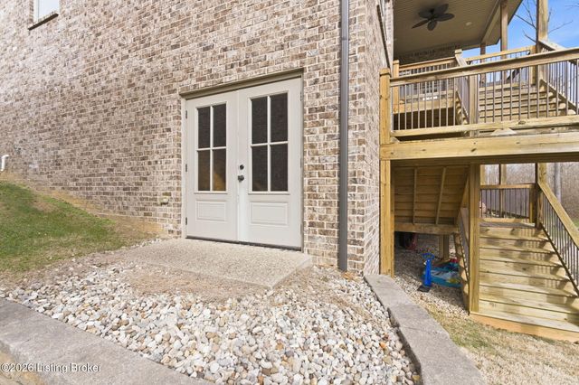 13403 Hampton Cir, Goshen, KY 40026