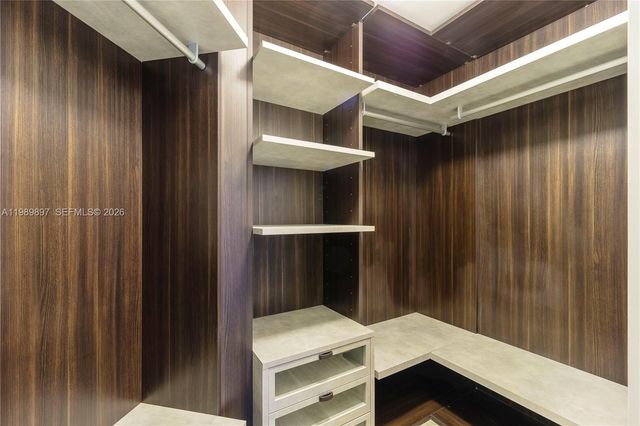 801 S Miami 2005, Miami, FL 33130