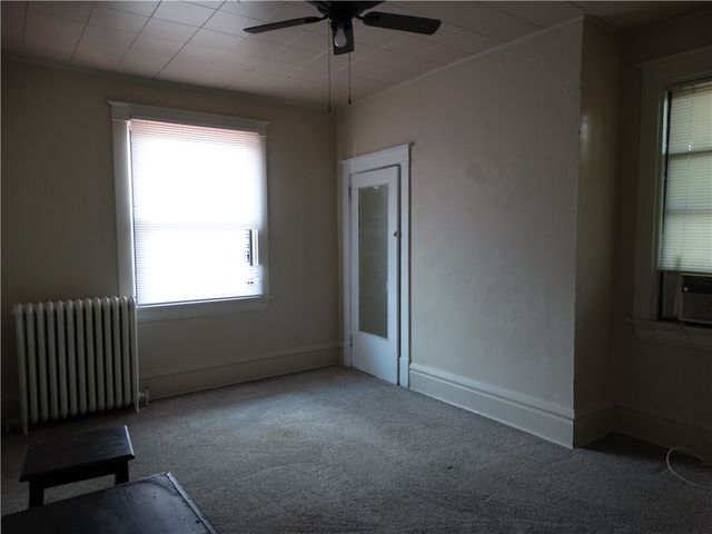 511 Chestnut St, Carnegie, PA 15106