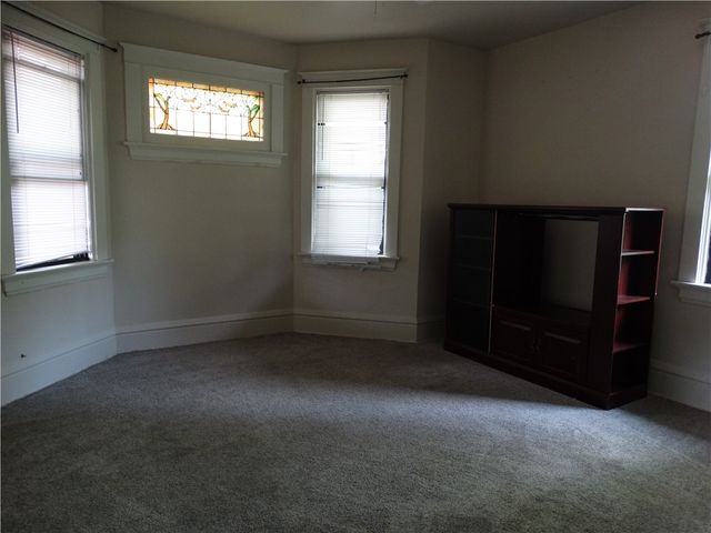 511 Chestnut St, Carnegie, PA 15106