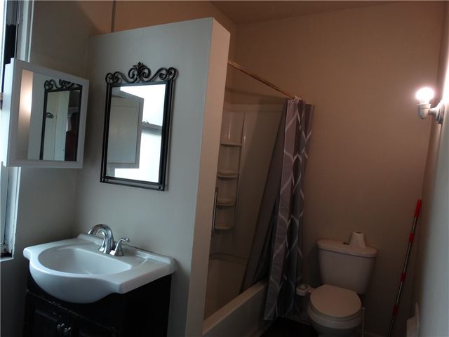 511 Chestnut St, Carnegie, PA 15106