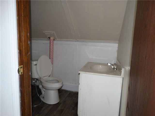 511 Chestnut St, Carnegie, PA 15106