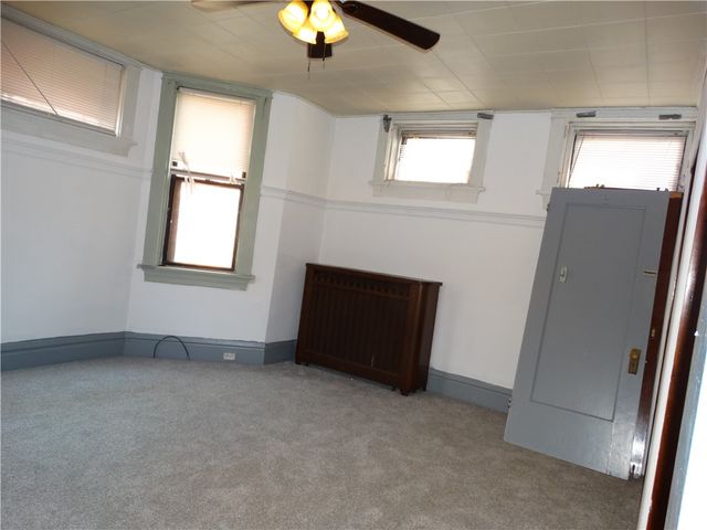 511 Chestnut St, Carnegie, PA 15106