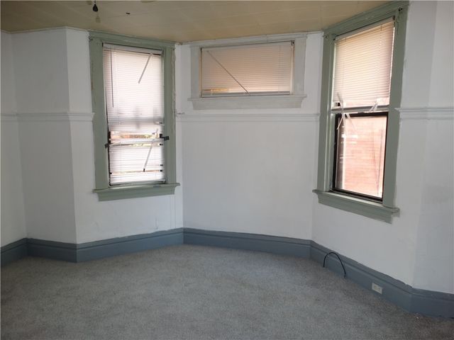511 Chestnut St, Carnegie, PA 15106