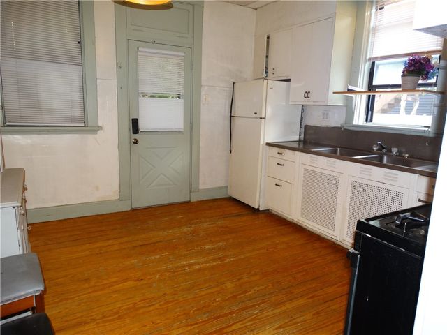511 Chestnut St, Carnegie, PA 15106