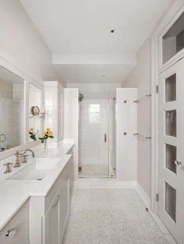 134 E 62ND Street, New York City, NY 10065