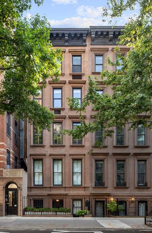 134 E 62ND Street, New York City, NY 10065