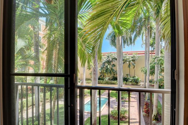 720 S Sapodilla Avenue 208, West Palm Beach, FL 33401
