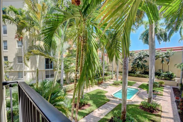 720 S Sapodilla Avenue 208, West Palm Beach, FL 33401