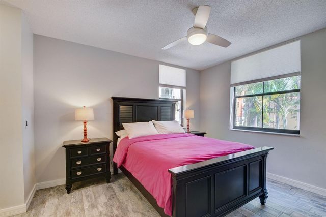 720 S Sapodilla Avenue 208, West Palm Beach, FL 33401