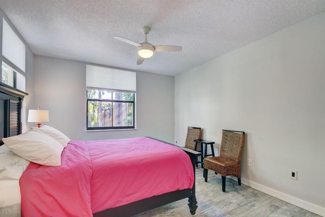 720 S Sapodilla Avenue 208, West Palm Beach, FL 33401