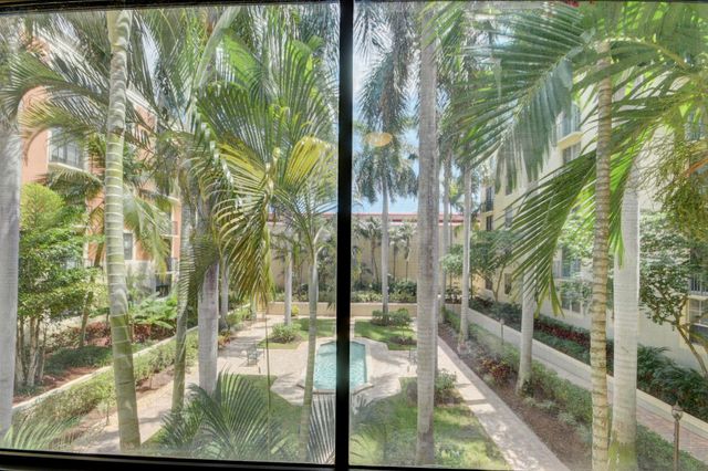720 S Sapodilla Avenue 208, West Palm Beach, FL 33401