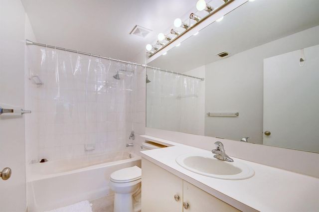 720 S Sapodilla Avenue 208, West Palm Beach, FL 33401