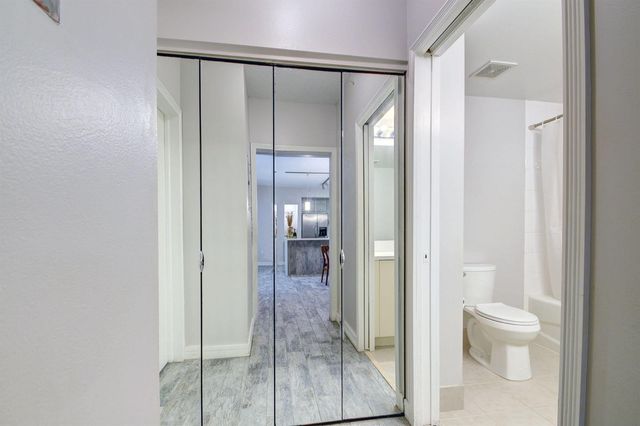 720 S Sapodilla Avenue 208, West Palm Beach, FL 33401